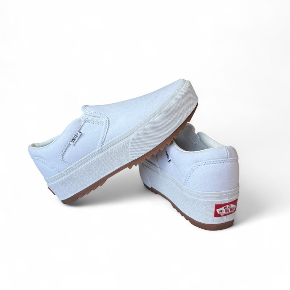 NEW Vans “Asher” White Slip-On platform Sneakers